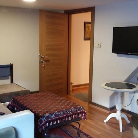 Coskun House Apartment อิสตันบูล ภายนอก รูปภาพ