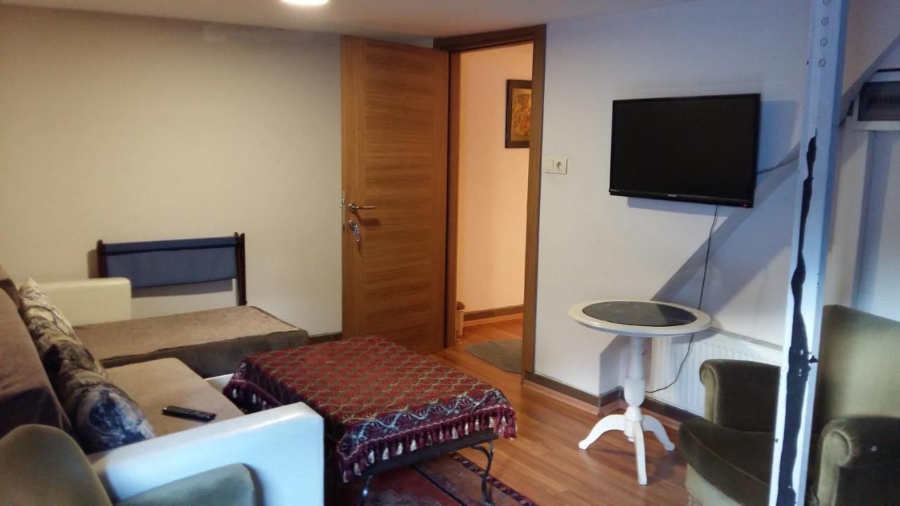 Coskun House Apartment อิสตันบูล ภายนอก รูปภาพ